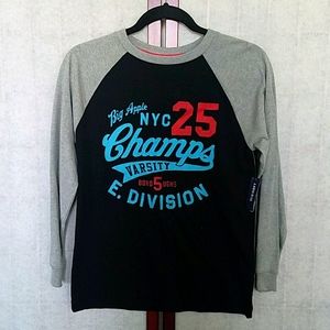 NWT Old Navy Navy blue/gray baseball tee. Boy's L.